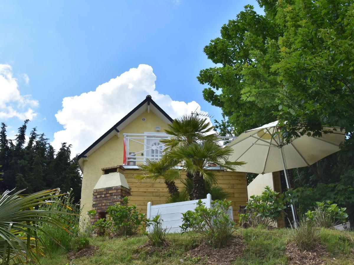 Superb Holiday Home Near The Beach Quineville Exterior photo